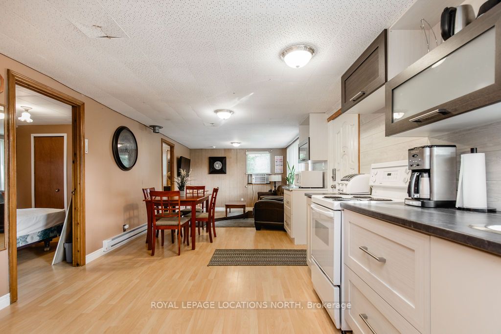 38 Laidlaw St Property Photo 6