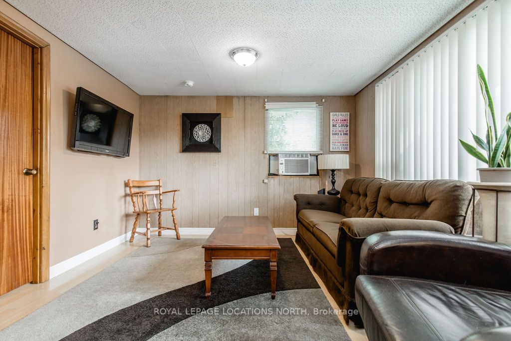 38 Laidlaw St Property Photo 10