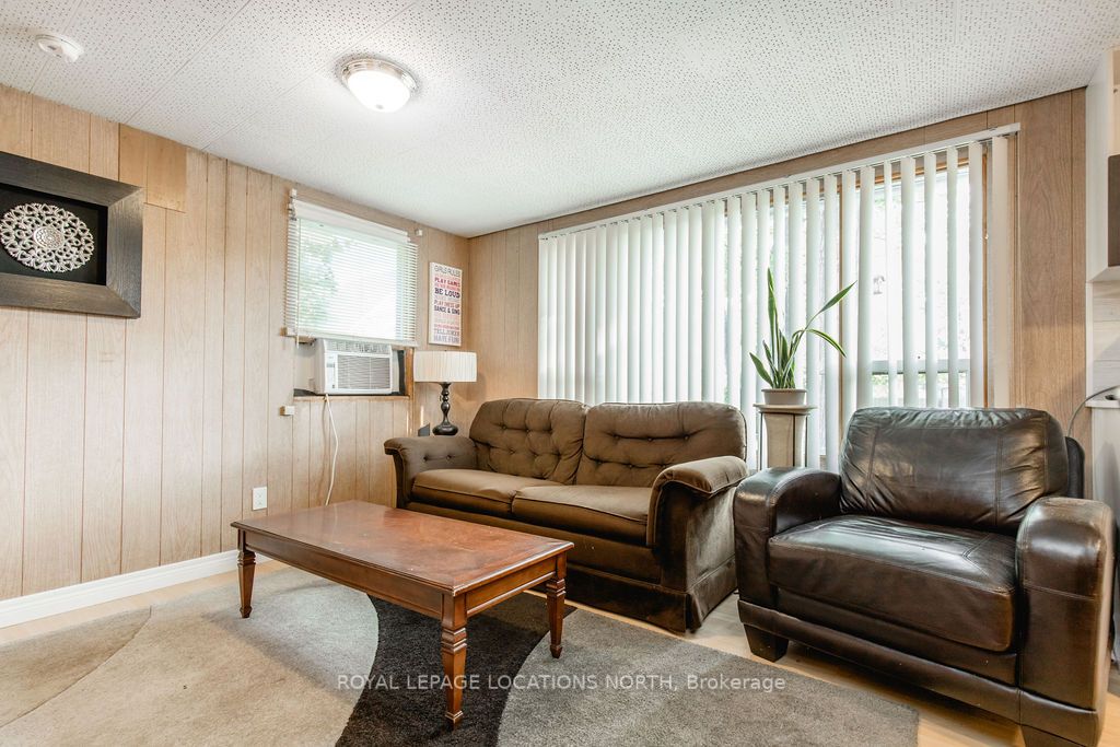 38 Laidlaw St Property Photo 11