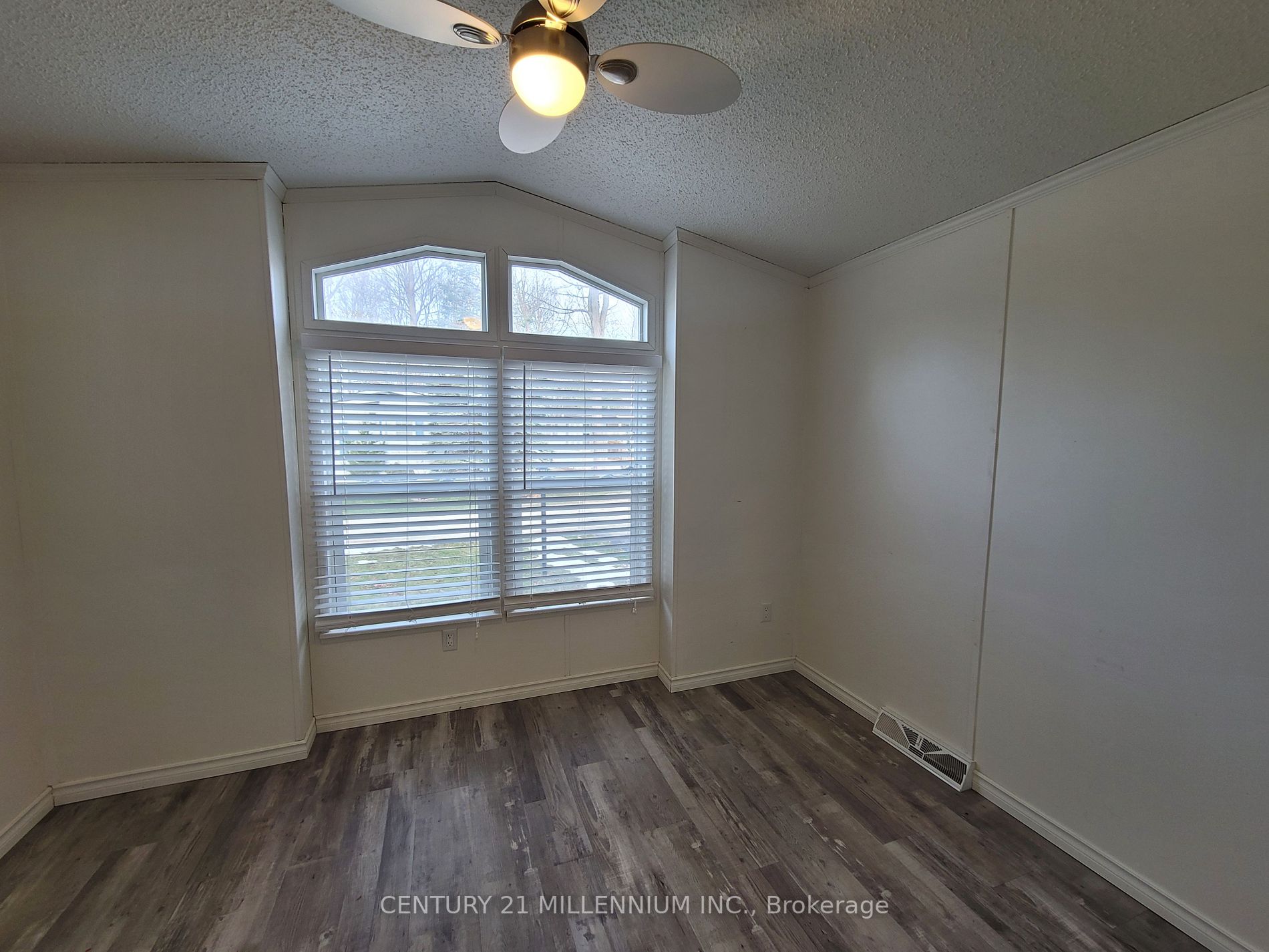 17 The Boardwalk Property Photo 10
