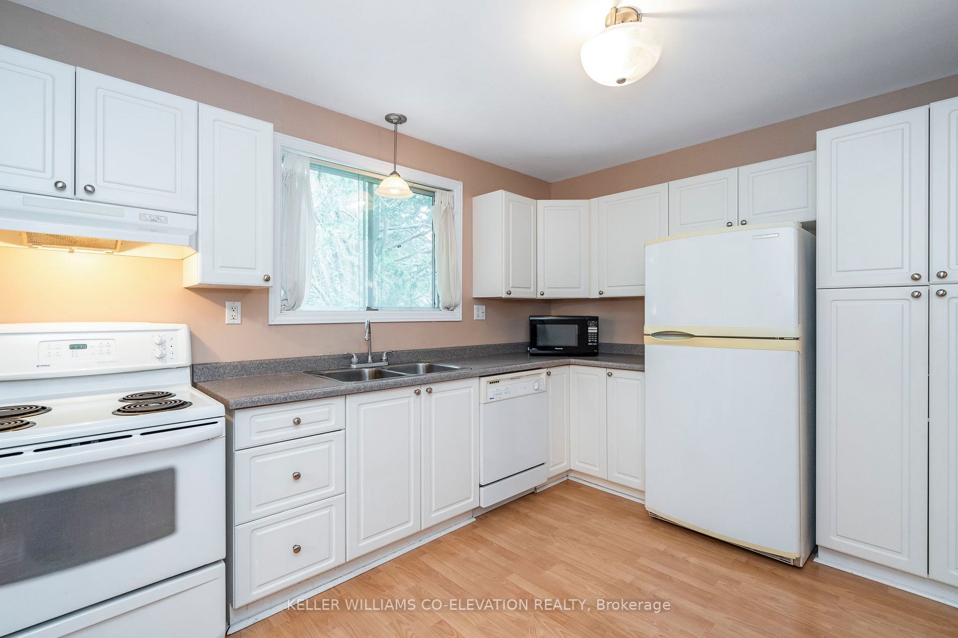 355 Cedar St Property Photo 5