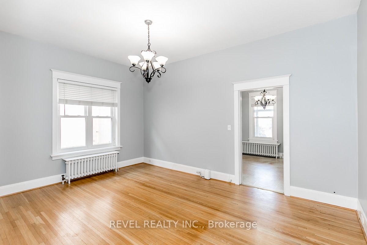 520 Elizabeth St Property Photo 4