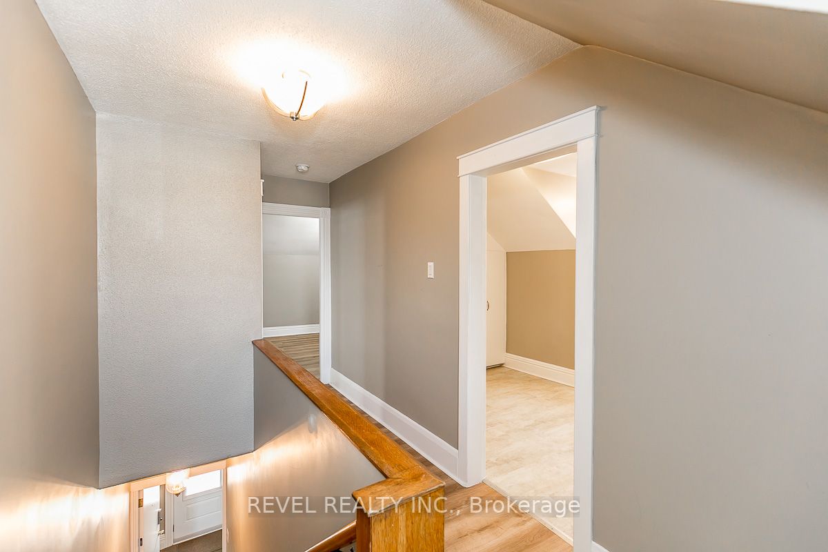 520 Elizabeth St Property Photo 16