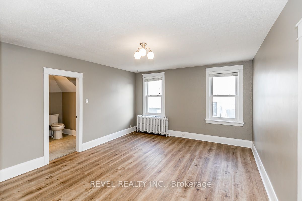 520 Elizabeth St Property Photo 22