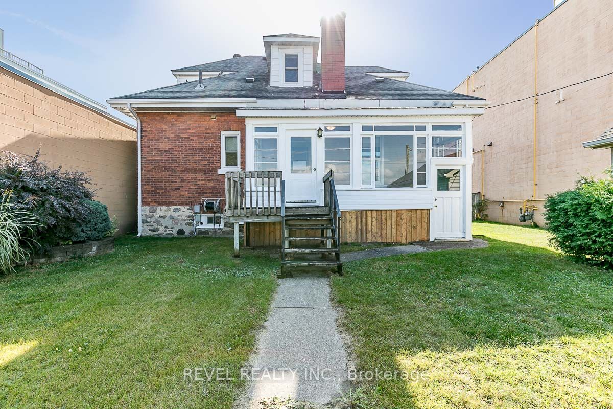 520 Elizabeth St Property Photo 26