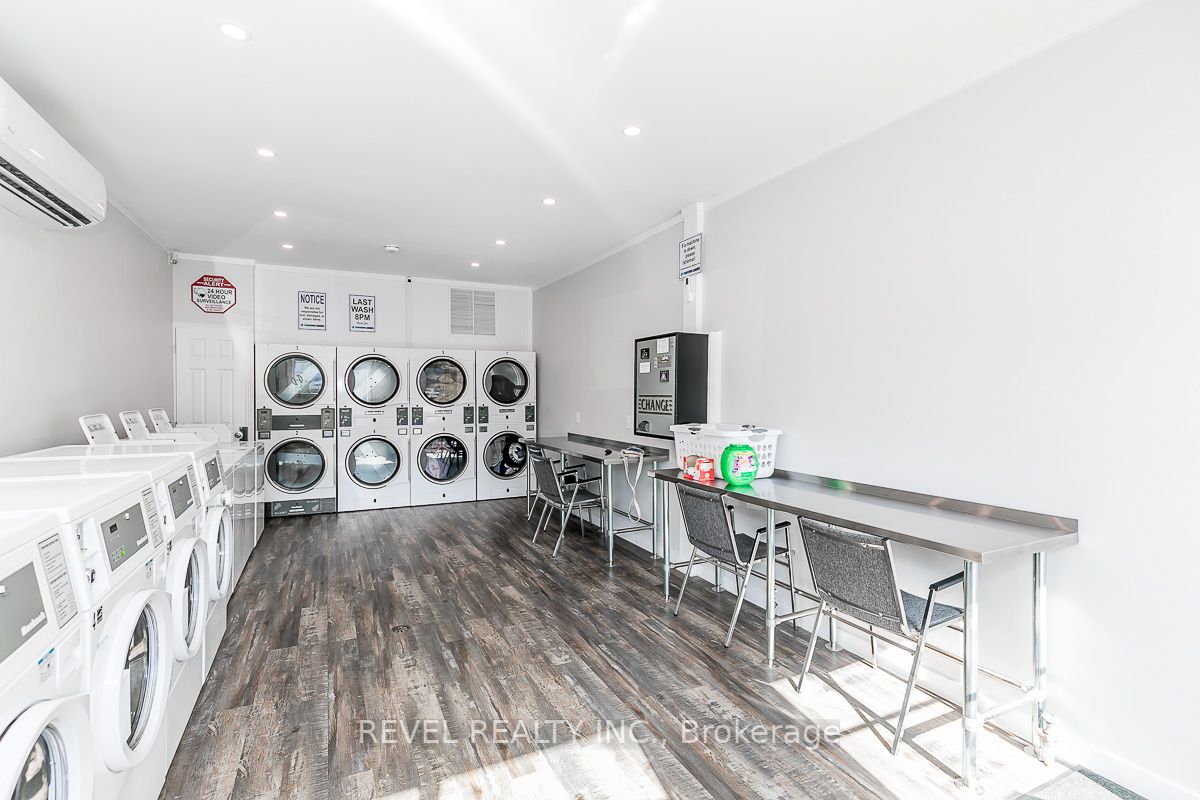 520 Elizabeth St Property Photo 32