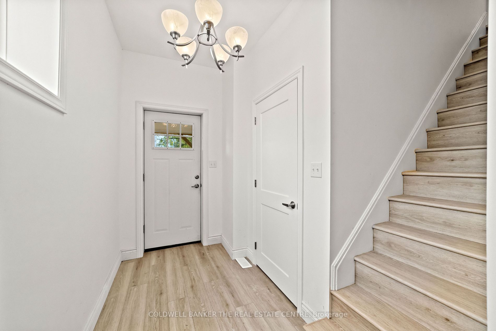 267 Charles St Property Photo 5