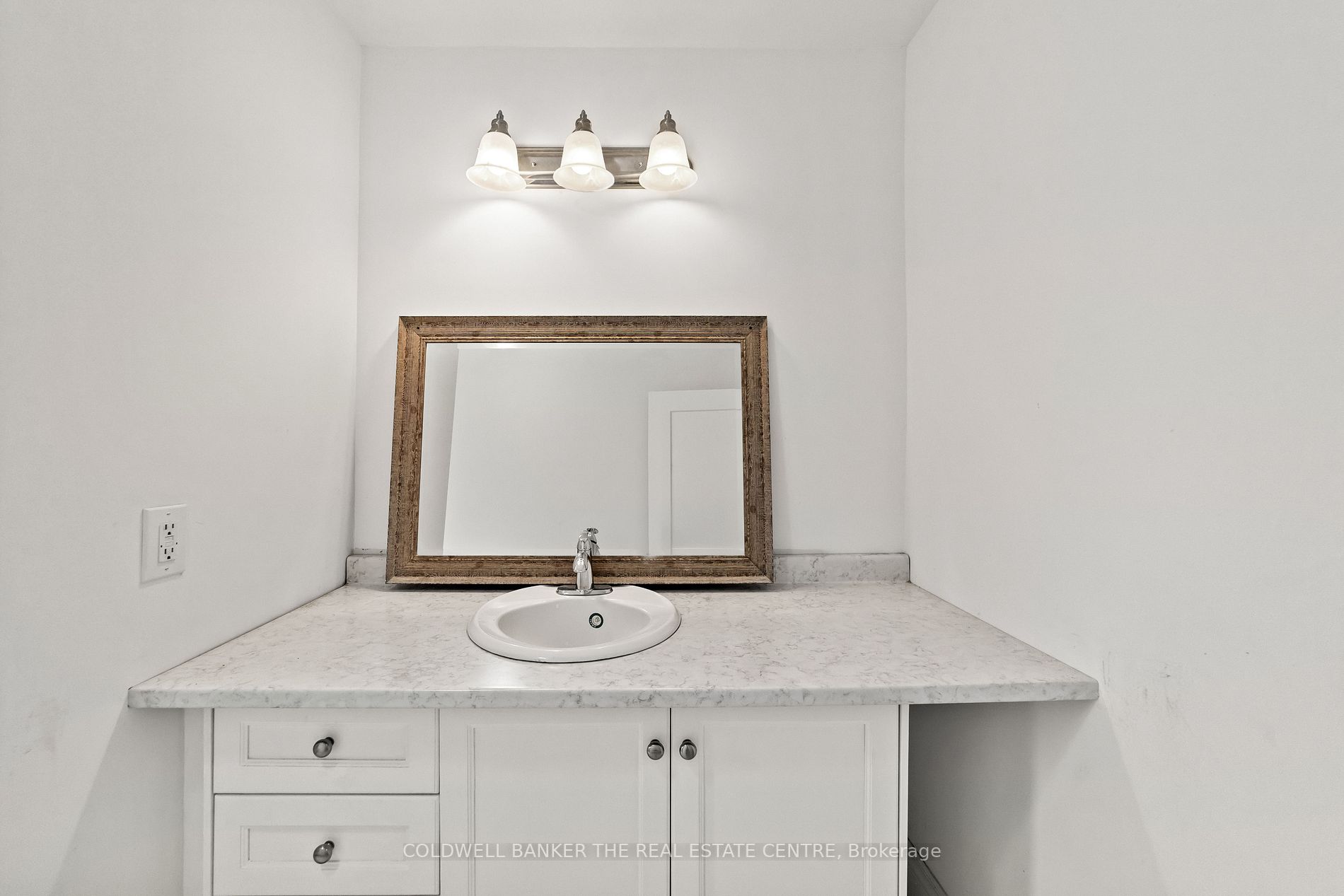 267 Charles St Property Photo 16