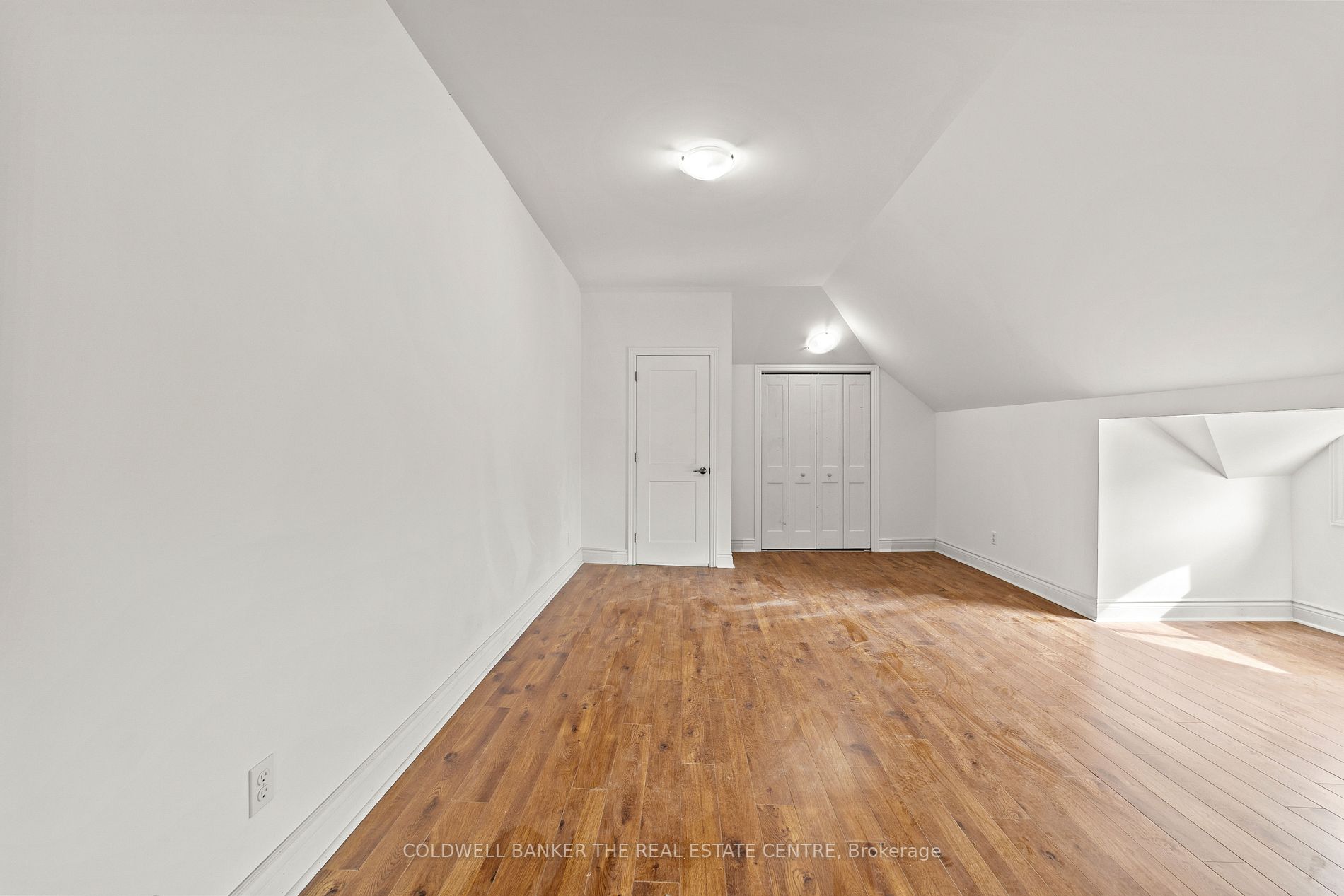 267 Charles St Property Photo 22