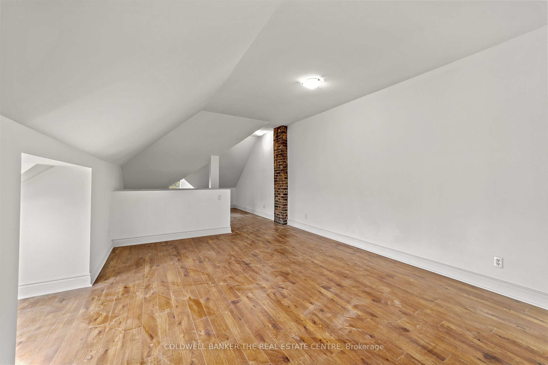 267 Charles St Property Photo 25