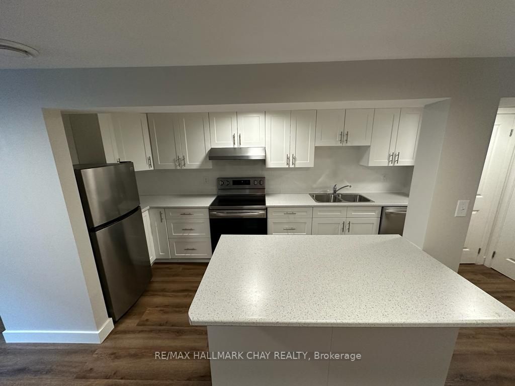 68 Cook St Property Photo 3