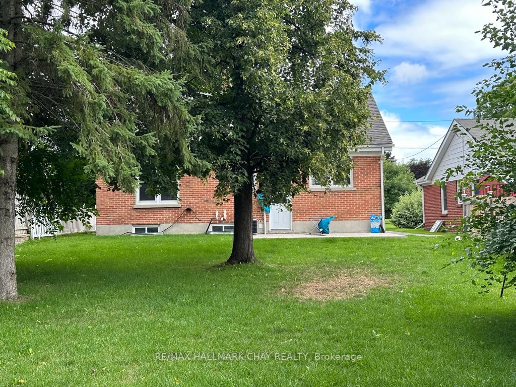 68 Cook St Property Photo 18