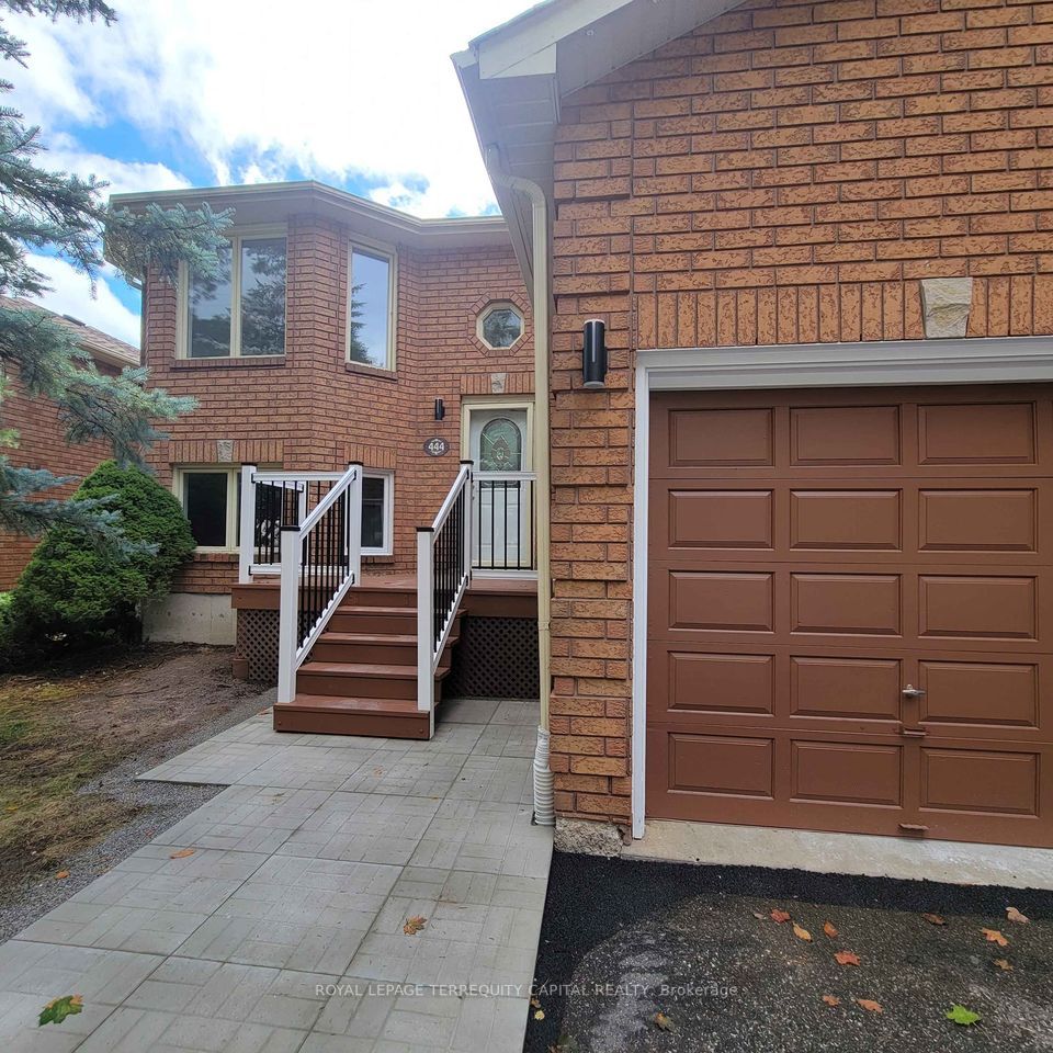 444 Sunnidale Rd Property Photo 2