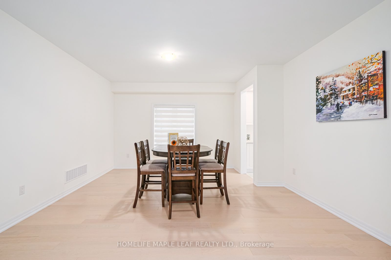 216 Warden St Property Photo 11