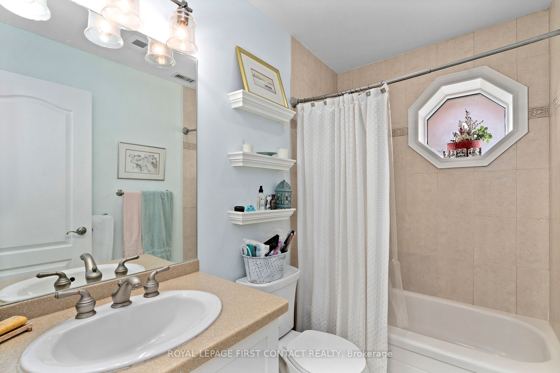 200 Collier St 4 Property Photo 14
