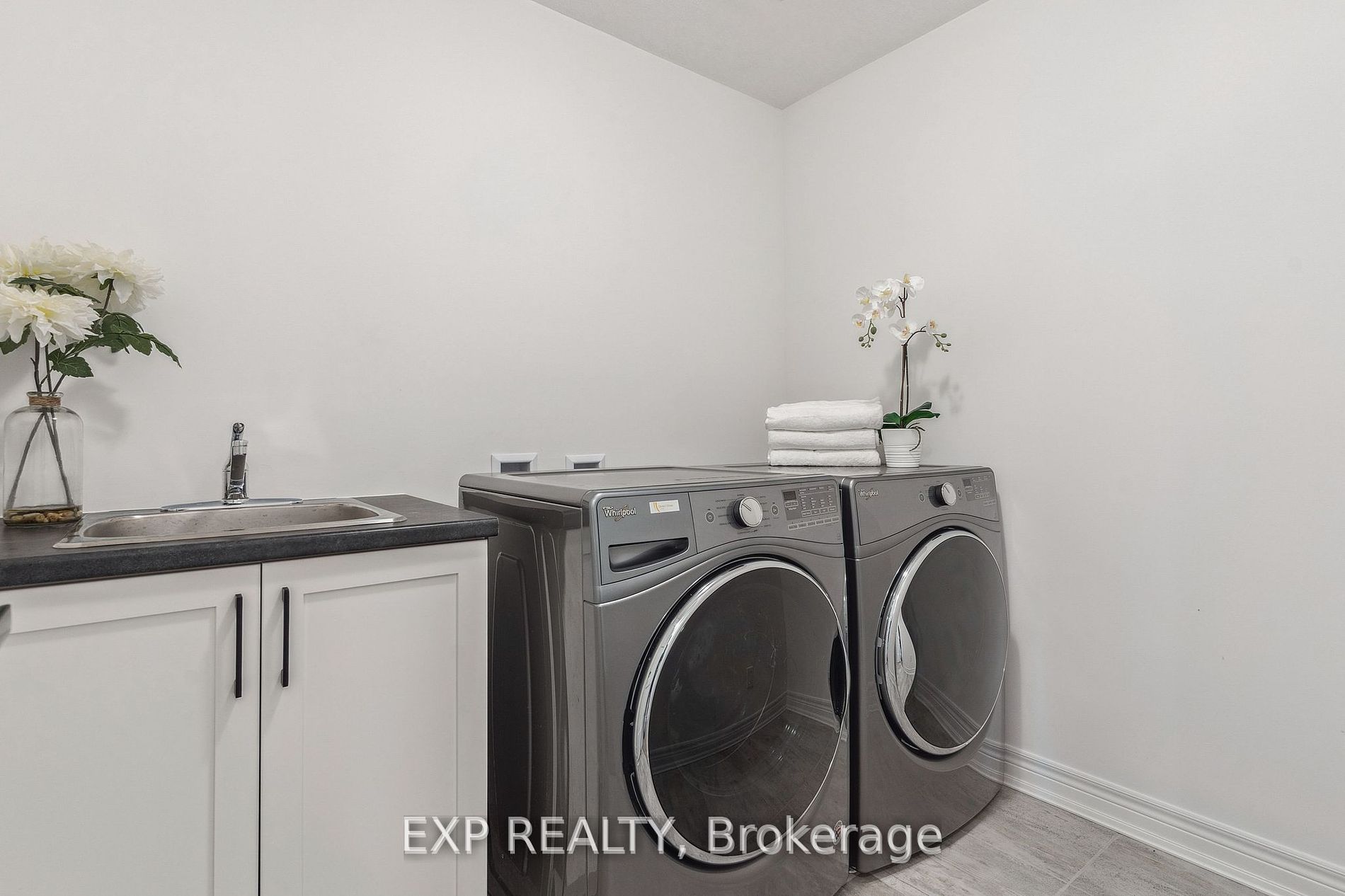 113 Plewes Dr Property Photo 22