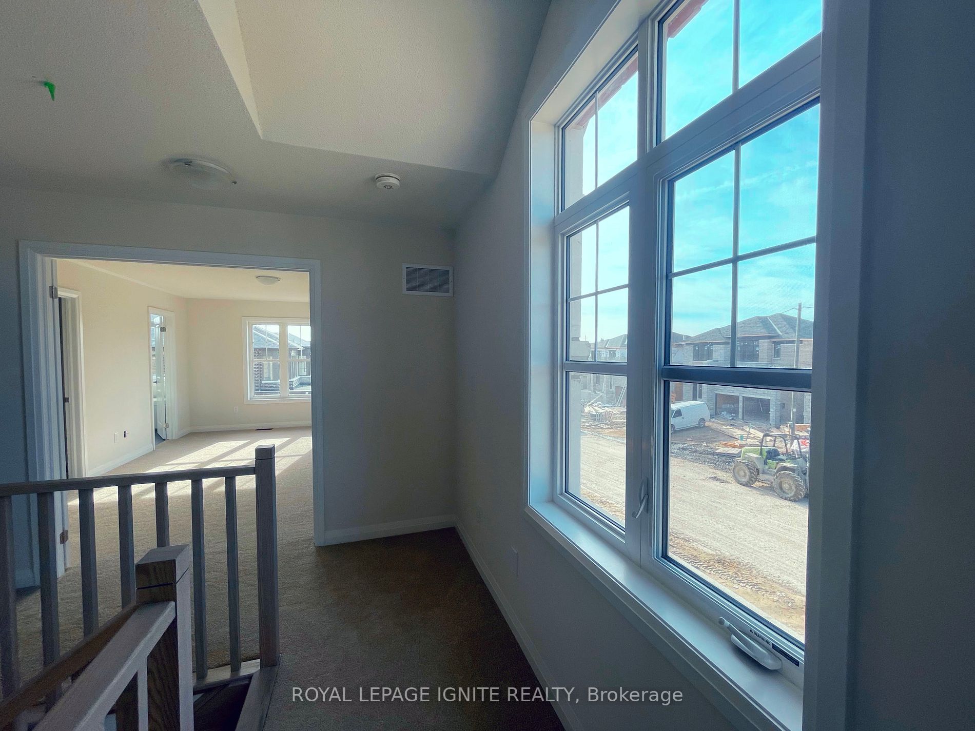 192 Rosanne Circ Property Photo 25