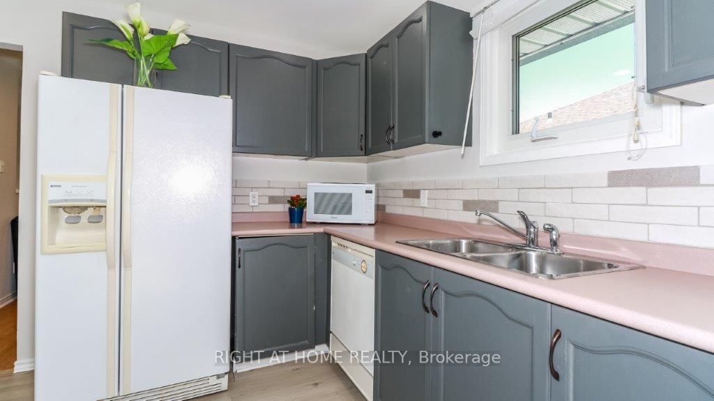 129 Osborne St Property Photo 14