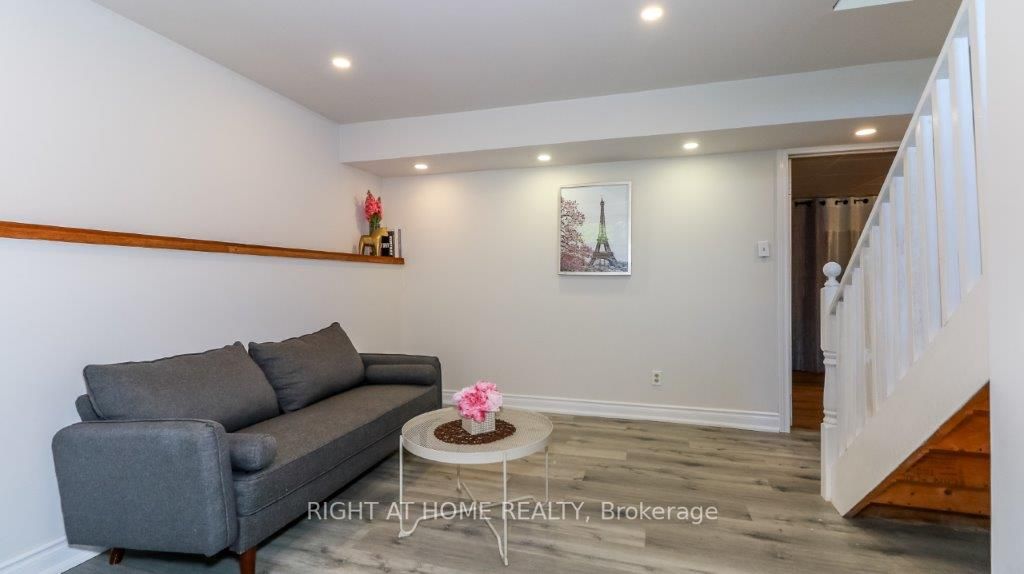 129 Osborne St Property Photo 28