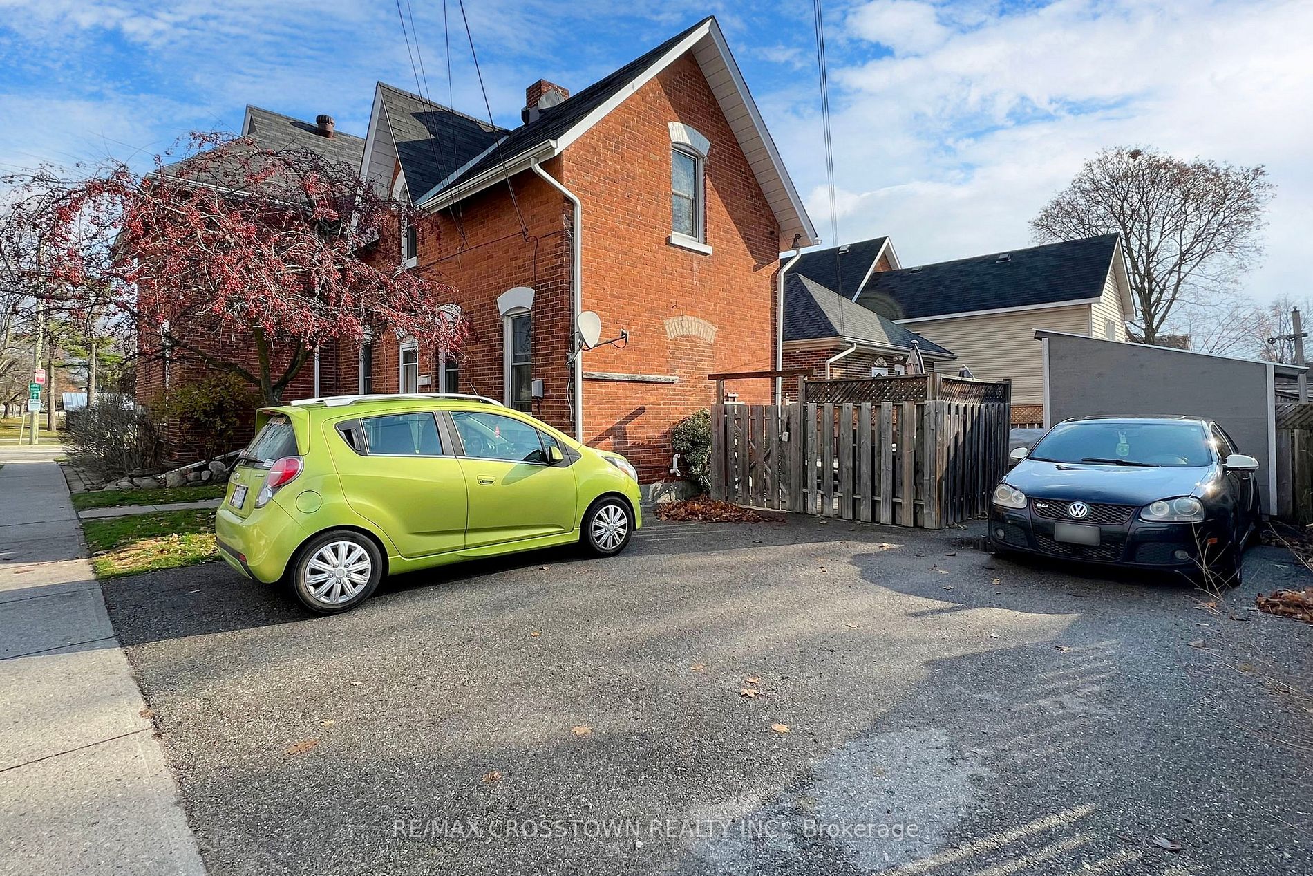 66 Parkside Dr Property Photo 2