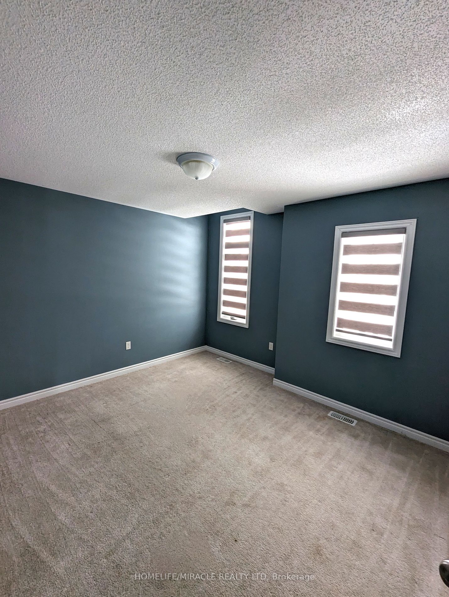 66 Portland St Property Photo 16