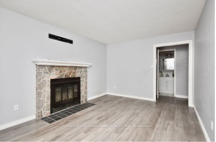 6 Milne Crt Property Photo 7
