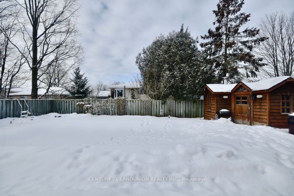 6 Milne Crt Property Photo 34