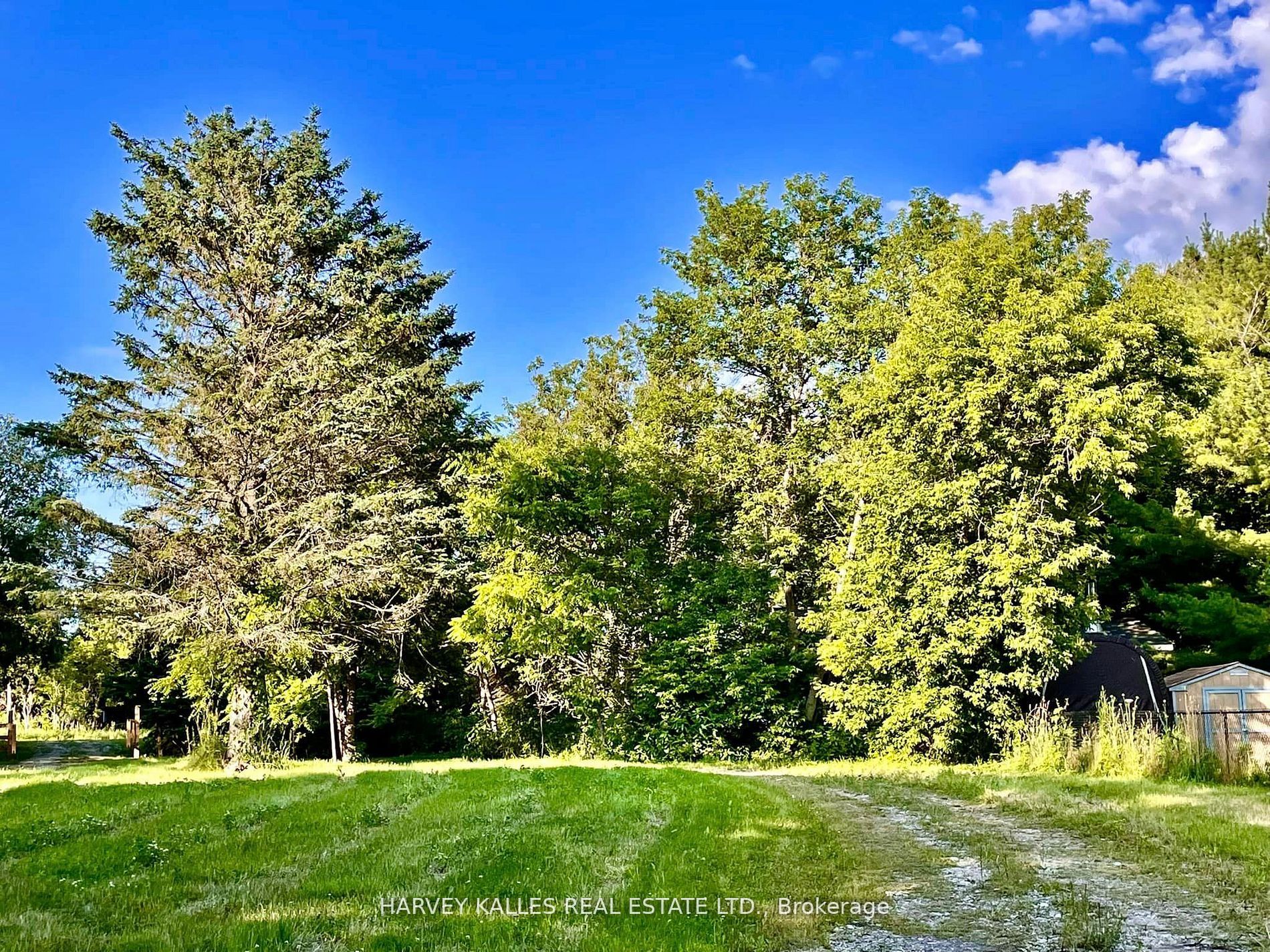 5766 Penetanguishene Rd Property Photo
