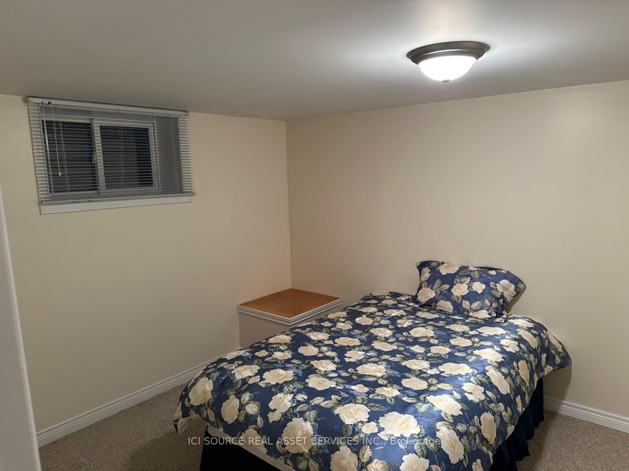 90 Burke St 4 Property Photo 12