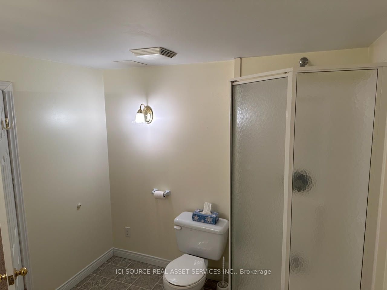 90 Burke St 4 Property Photo 18