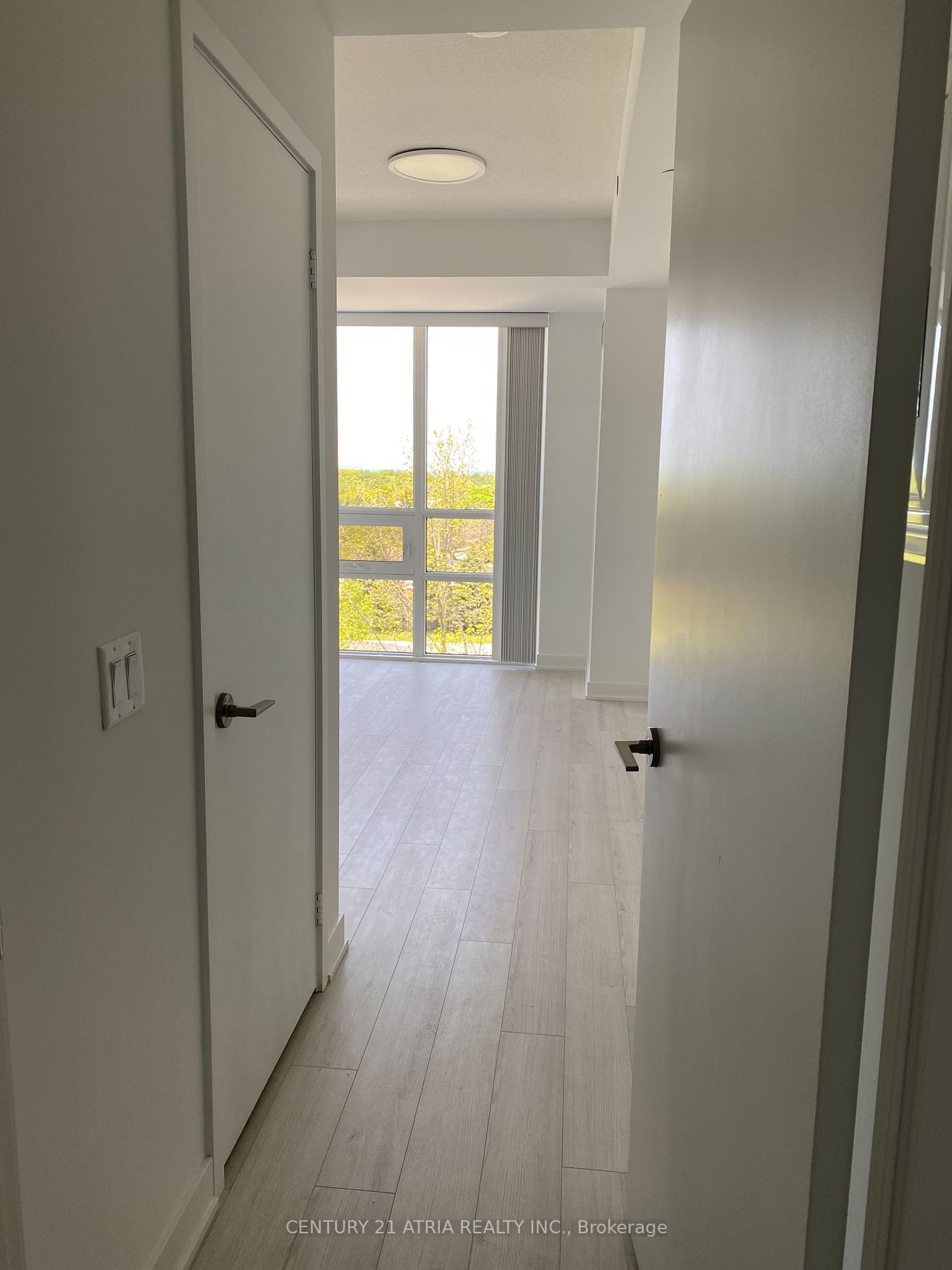681 Yonge St 28 Property Photo 12