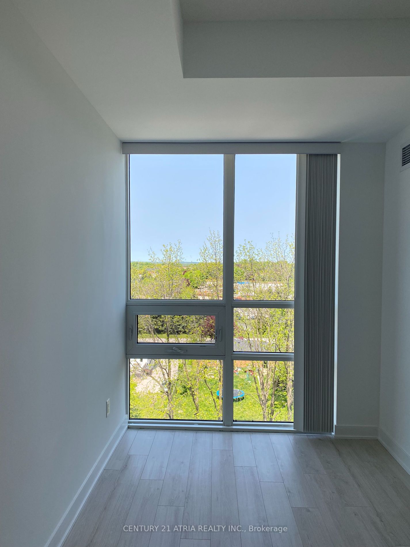 681 Yonge St 28 Property Photo 13