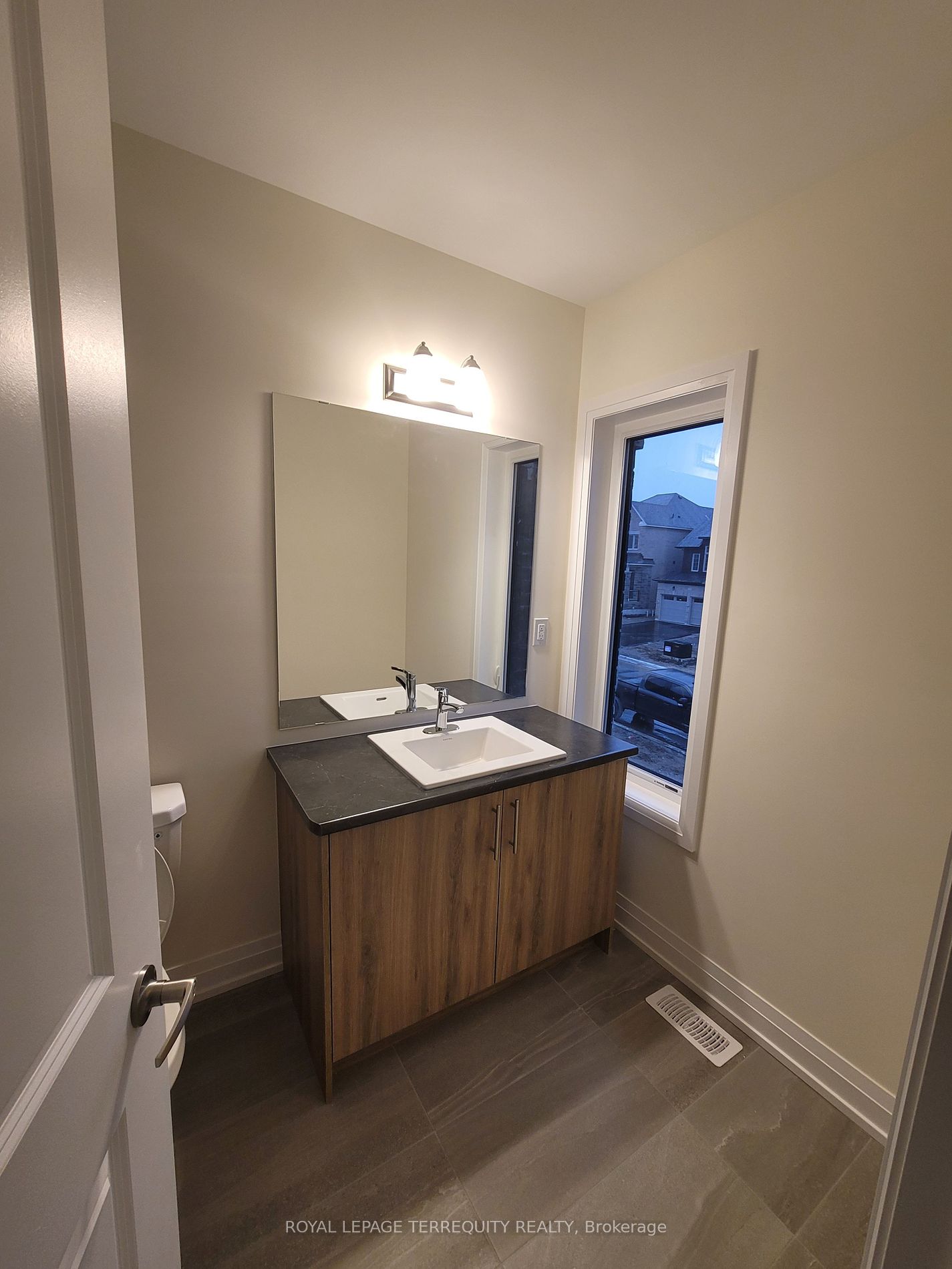 6 Daffodil Rd Property Photo 2