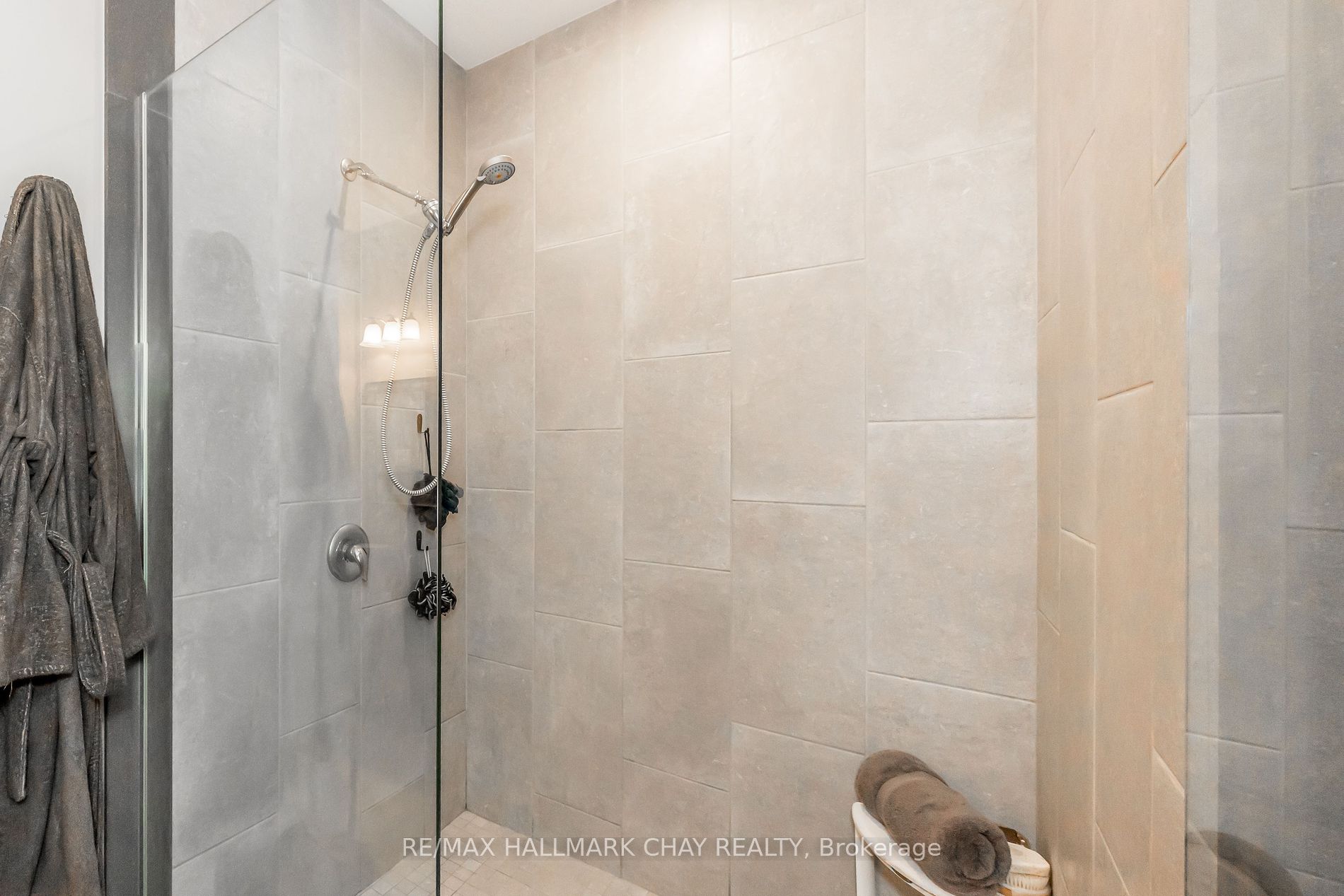 1753 Glen Echo Rdge Property Photo 17