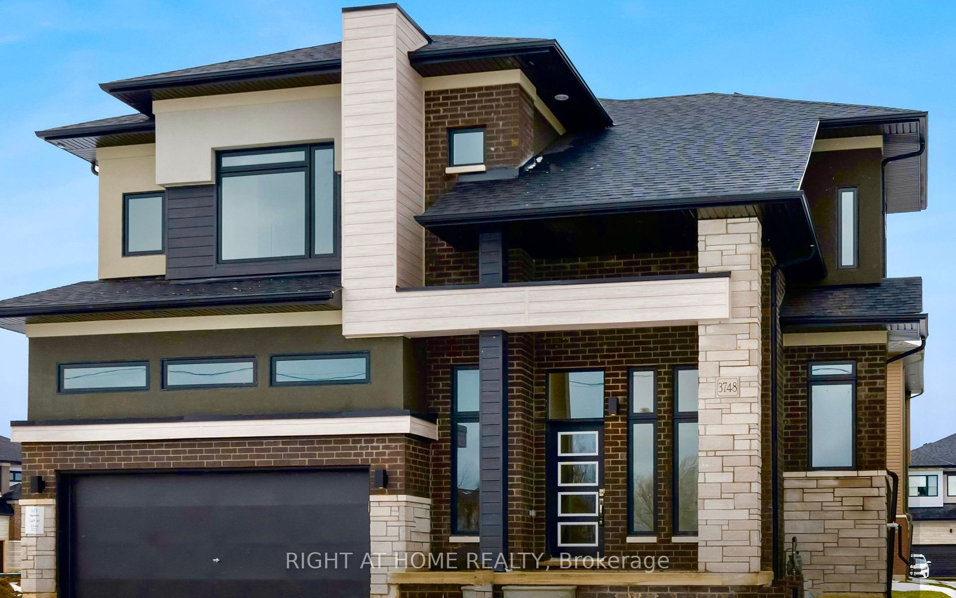 3748 Sunbank Cres S Property Photo 1