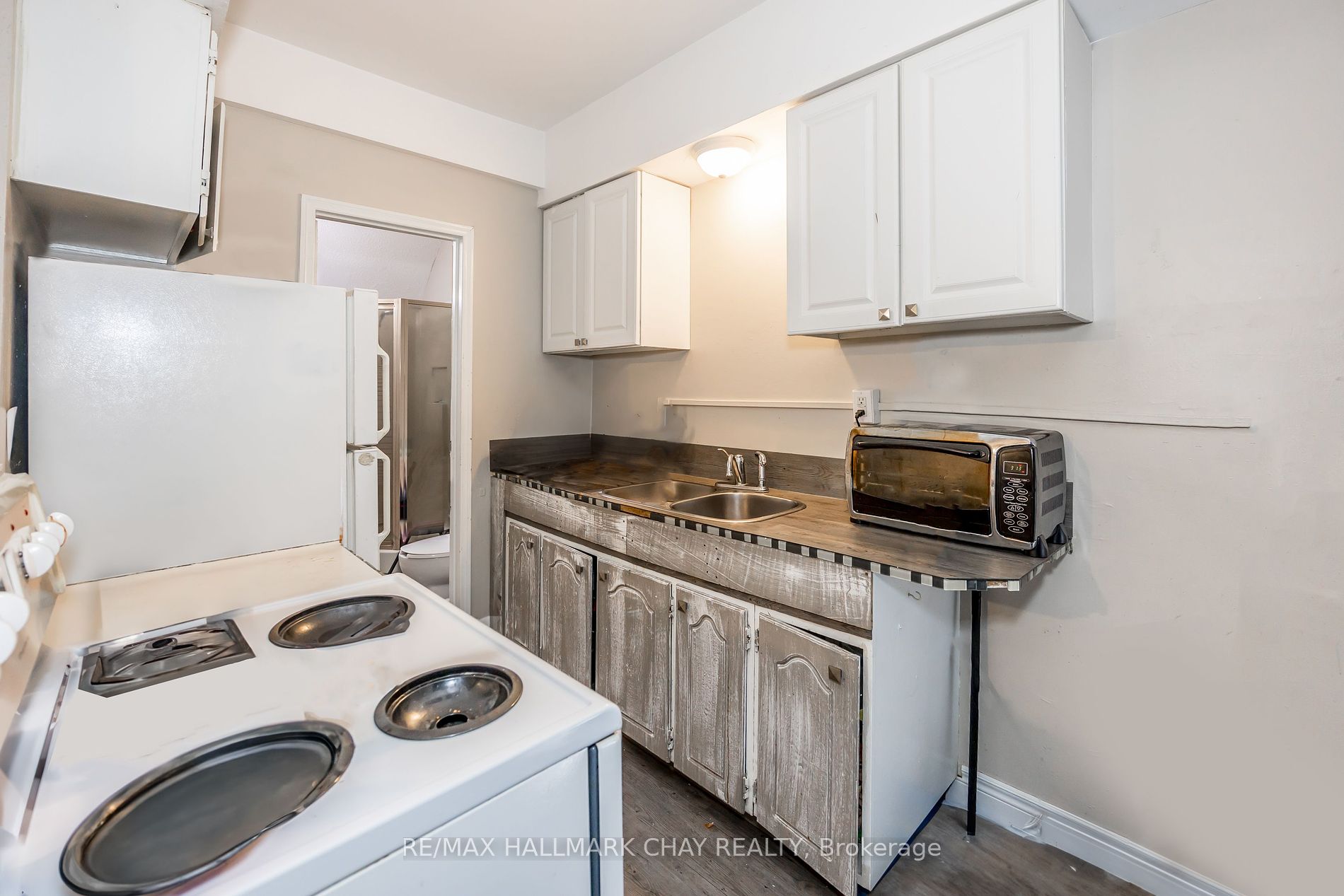 11 Peel St Property Photo 23