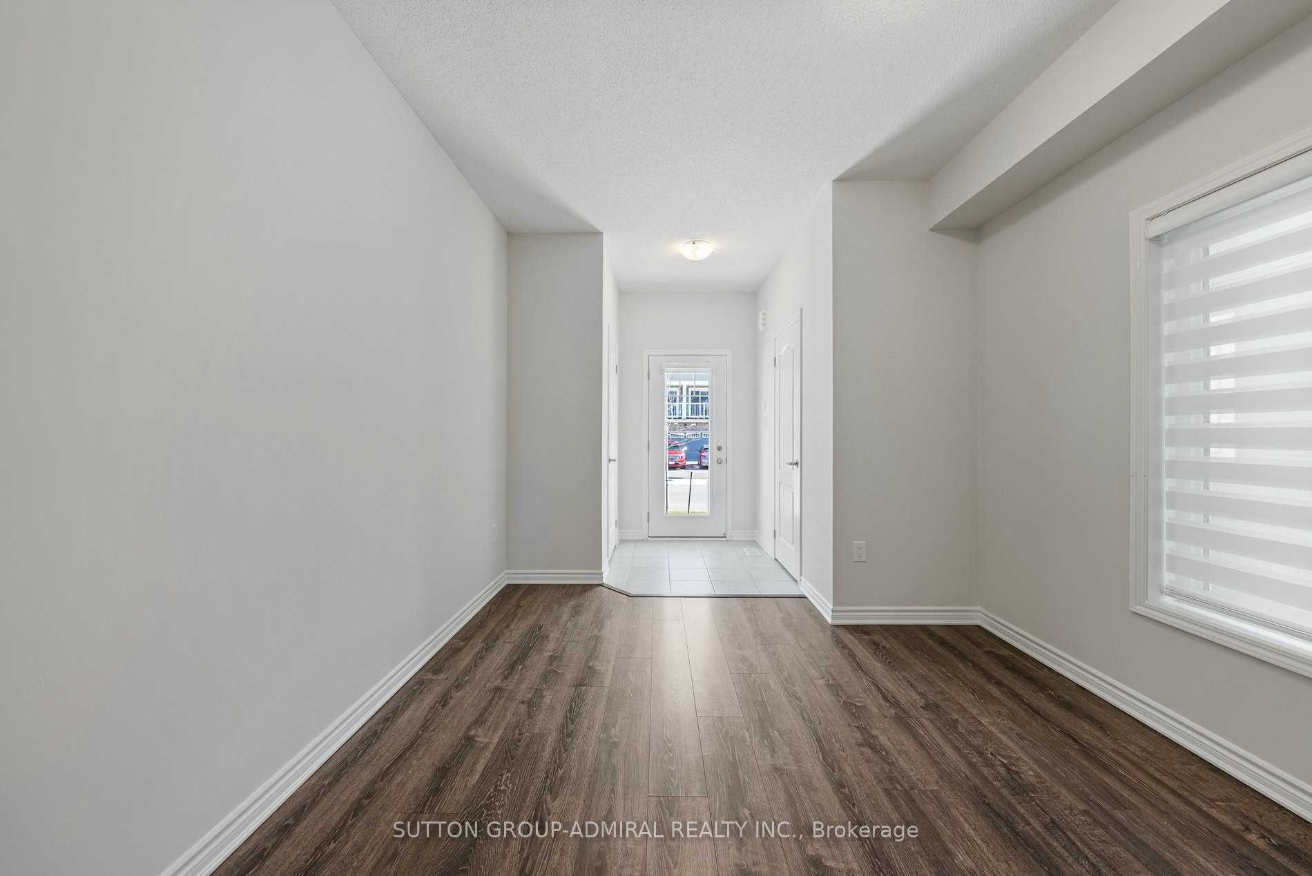 15 Hills Thistle Dr Property Photo 3