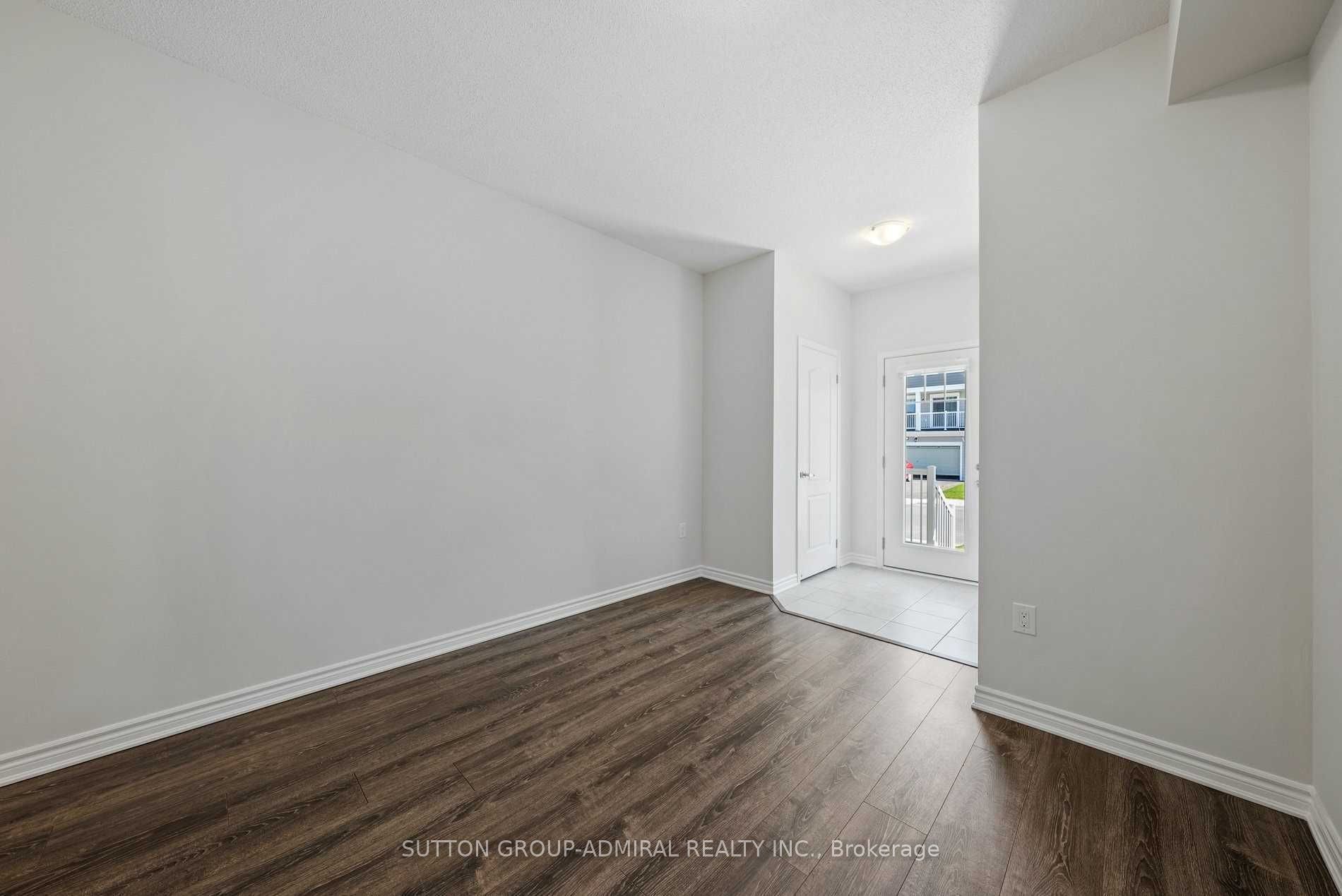 15 Hills Thistle Dr Property Photo 5
