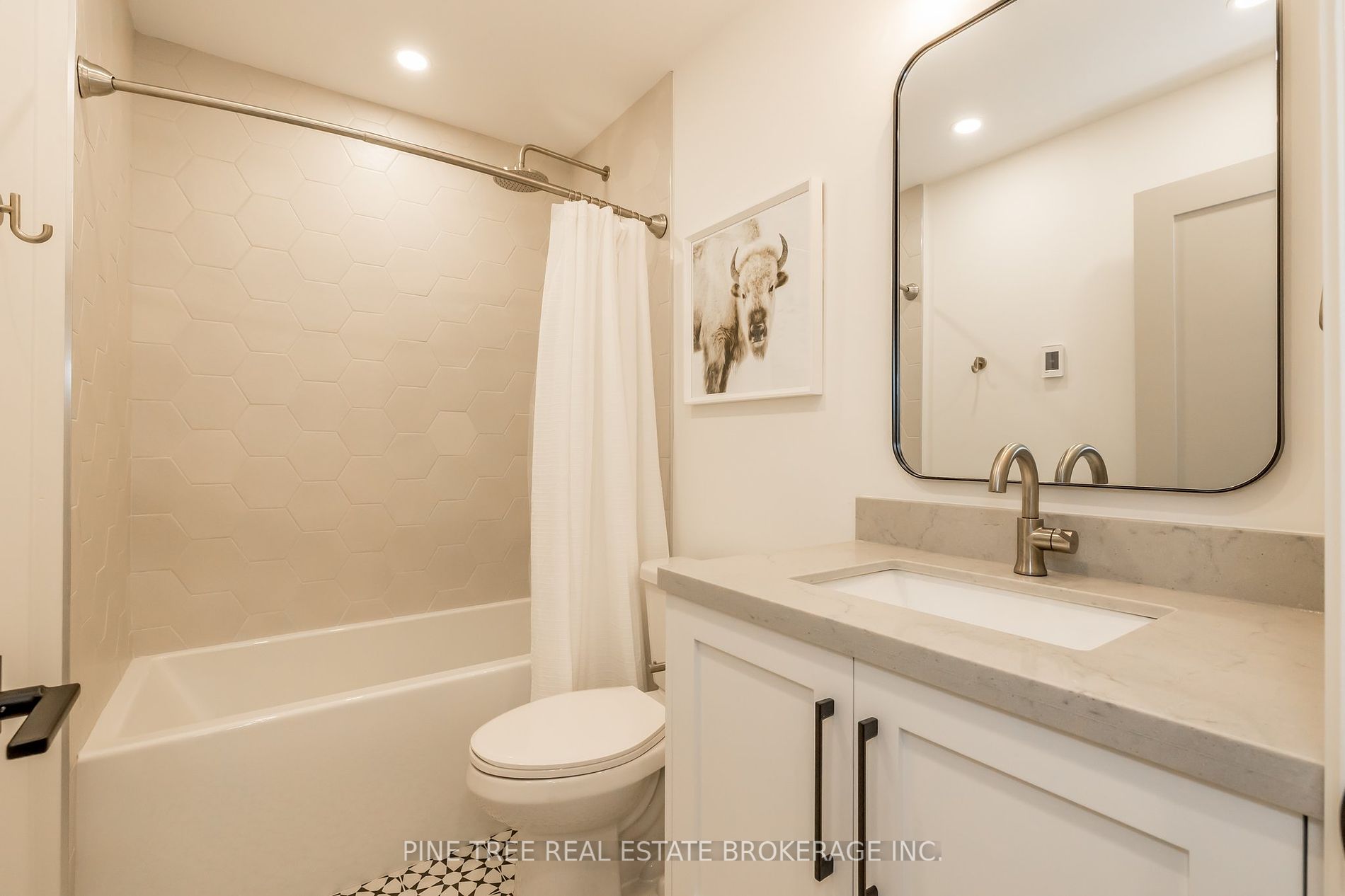 15 Lakeview Cres Property Photo 22
