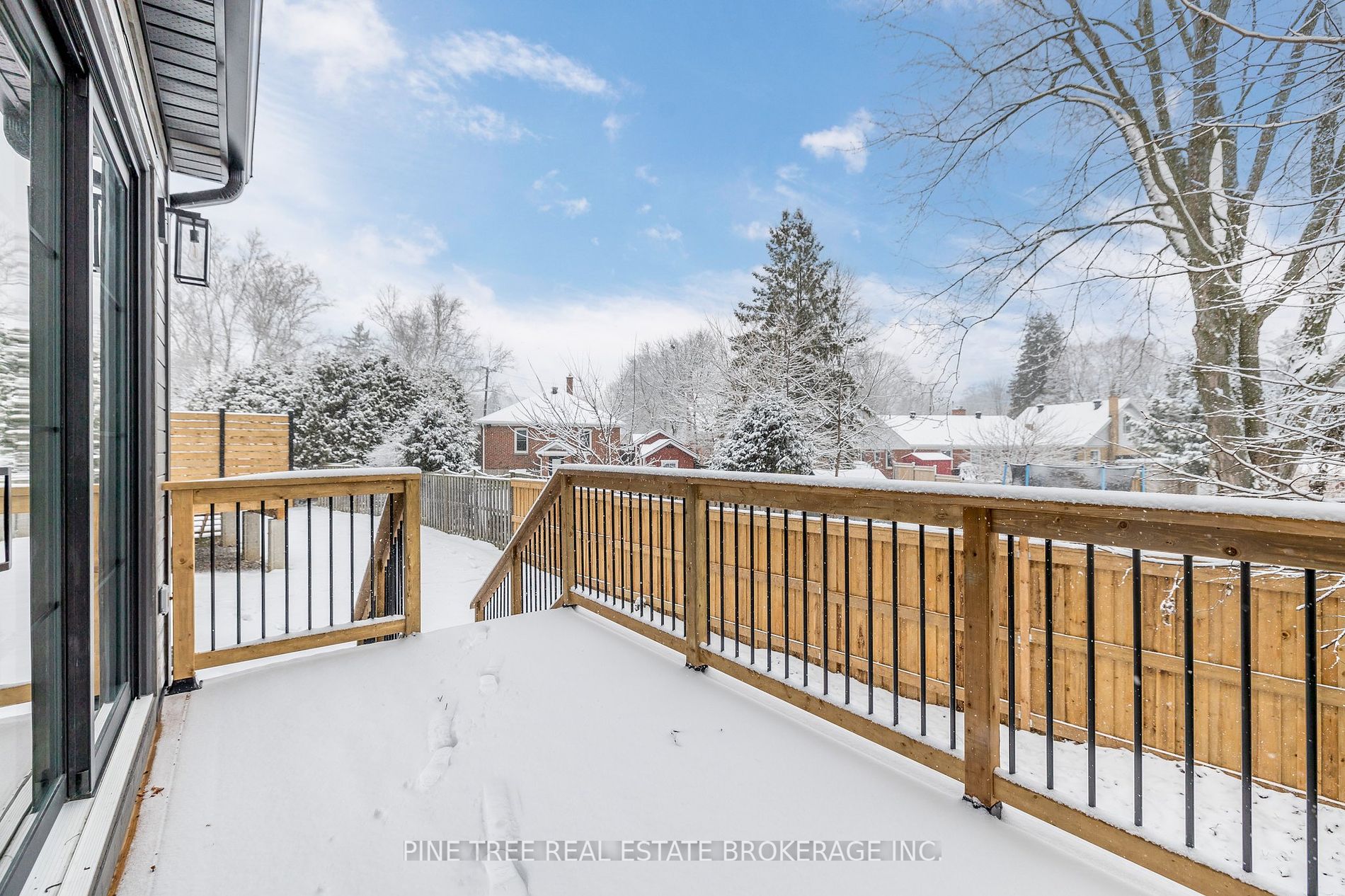 15 Lakeview Cres Property Photo 25