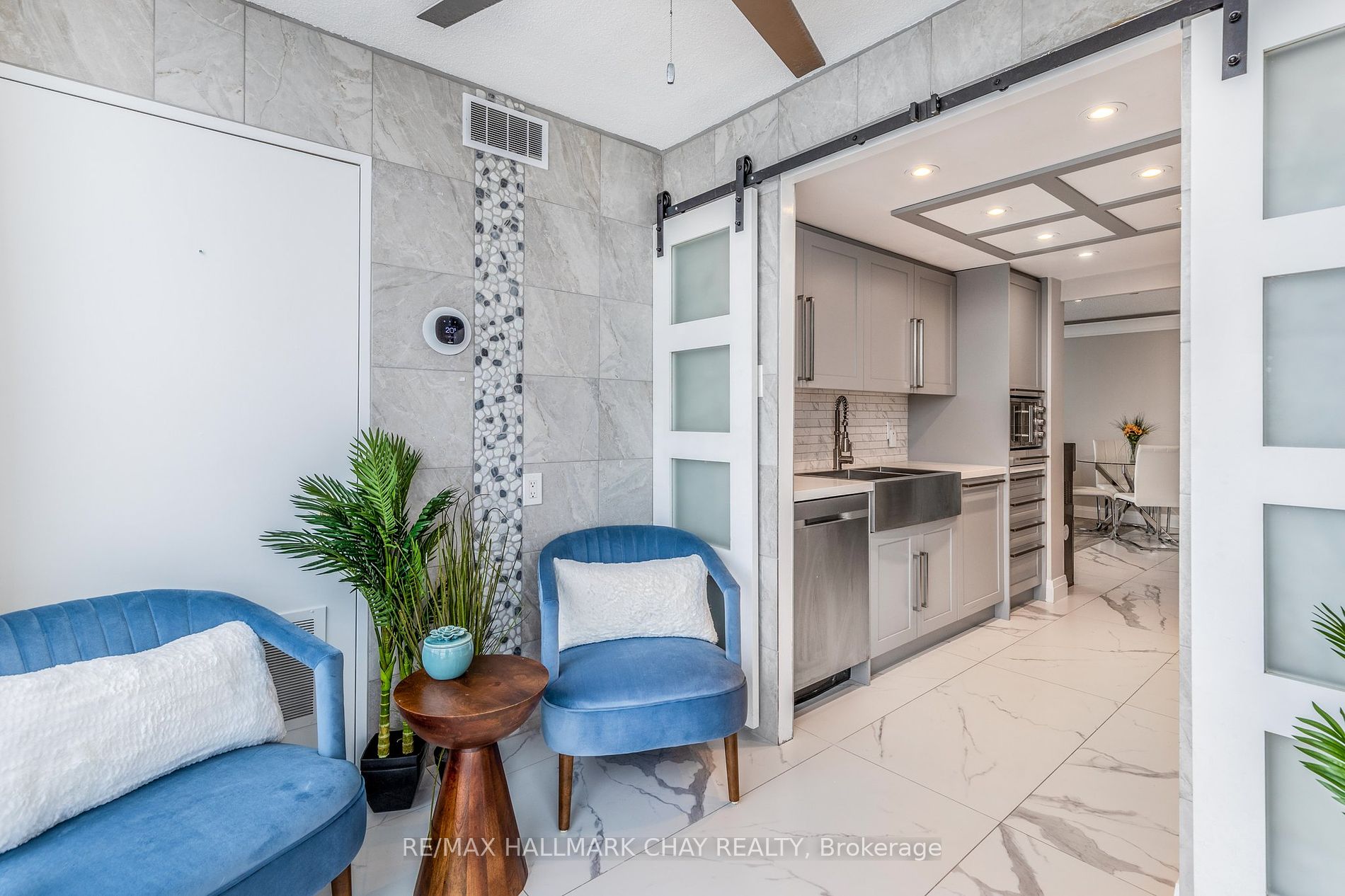 65 Ellen St 8 Property Photo 15