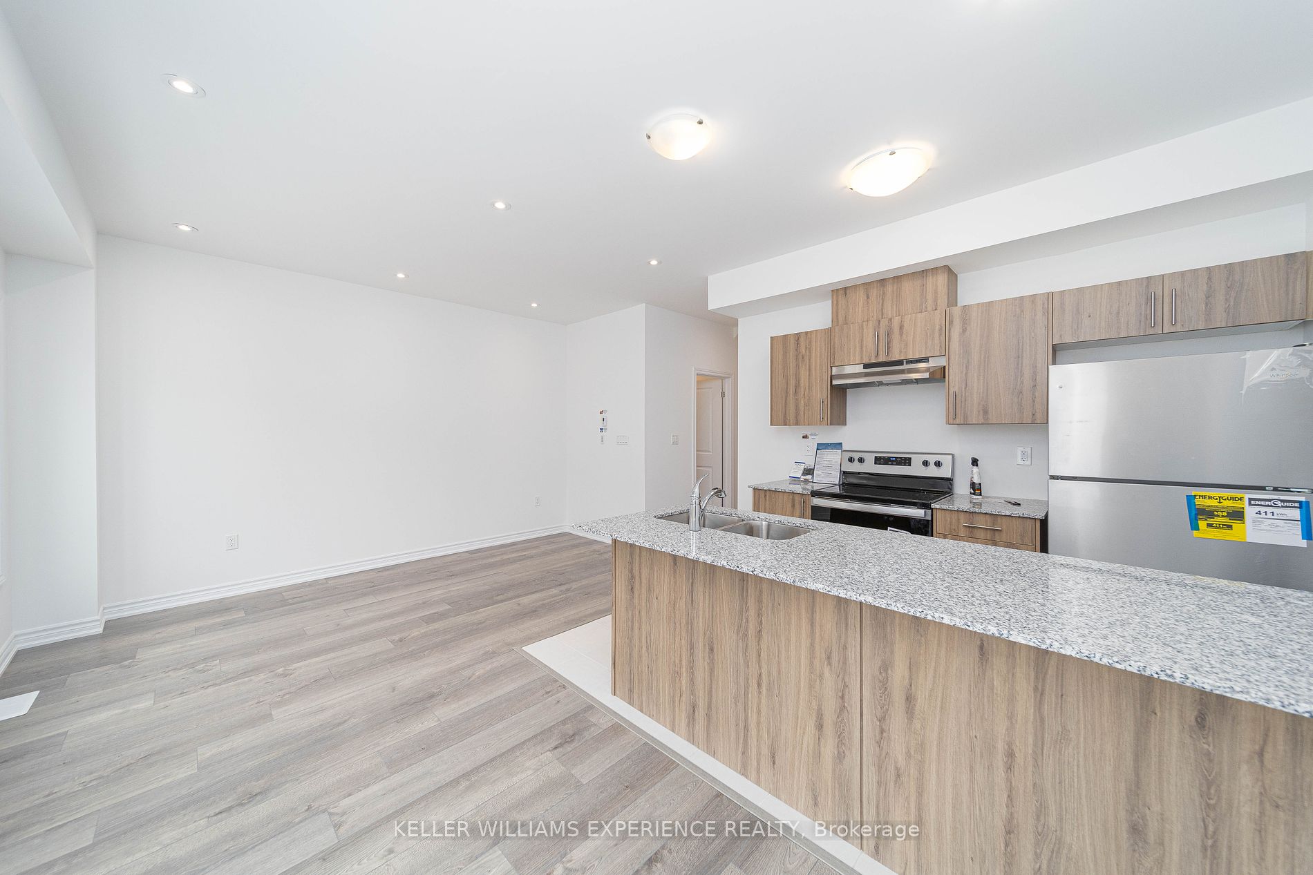 10 Wagon Lane Property Photo 9