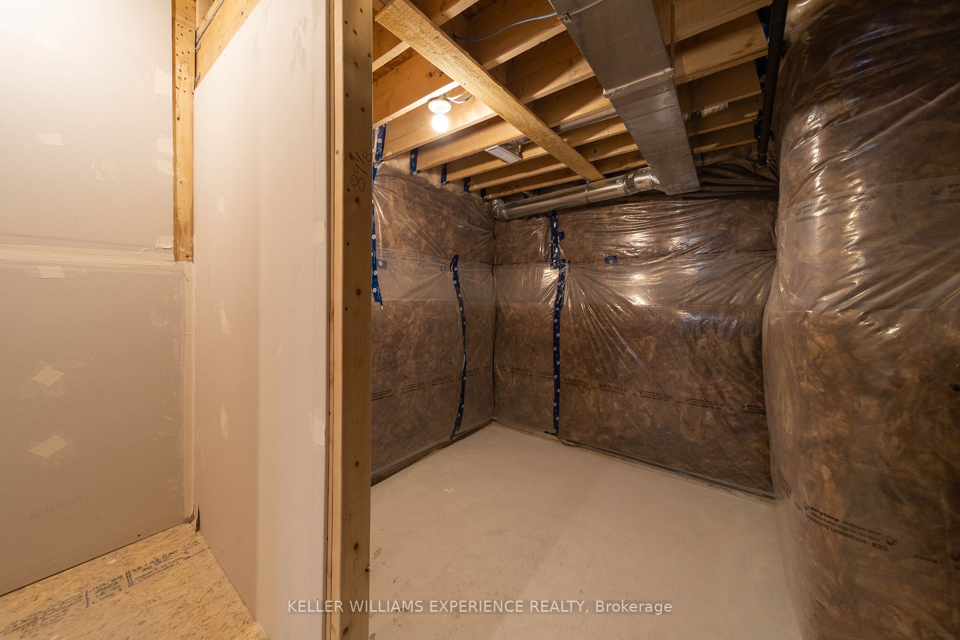 10 Wagon Lane Property Photo 23