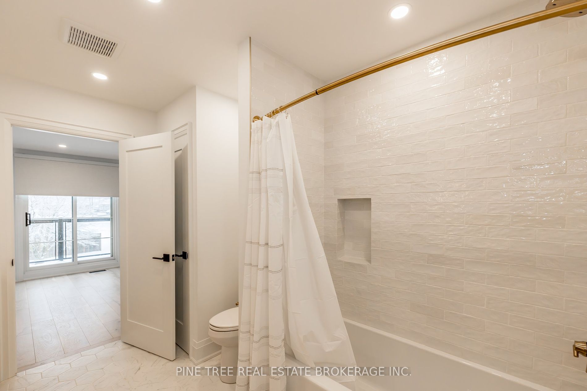 19 Lakeview Cres Property Photo 32