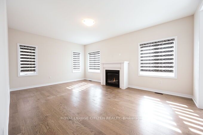 226 Warden St Property Photo 9