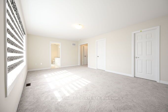 226 Warden St Property Photo 27