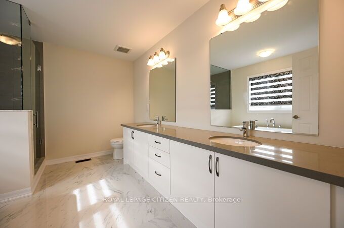 226 Warden St Property Photo 29