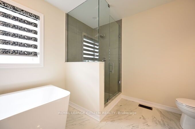226 Warden St Property Photo 30