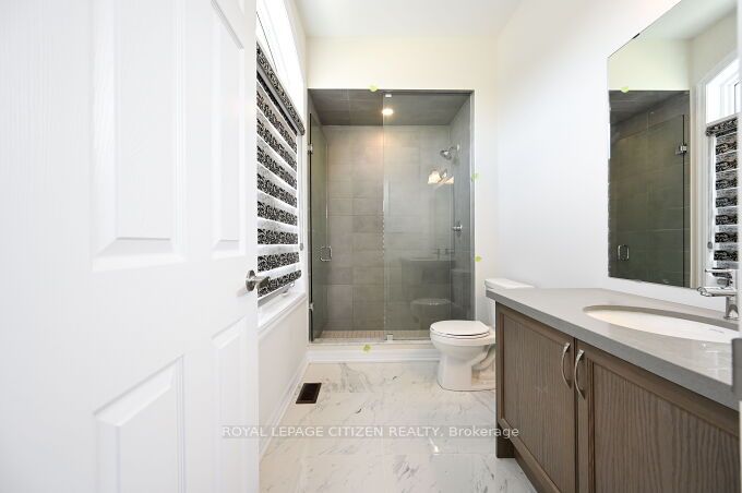 226 Warden St Property Photo 33
