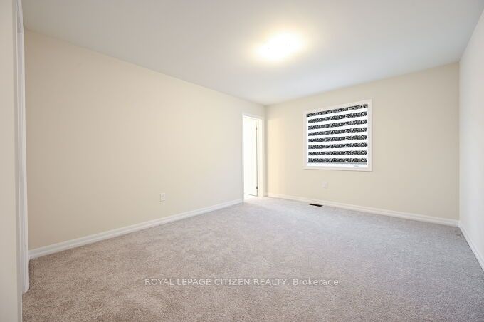 226 Warden St Property Photo 34